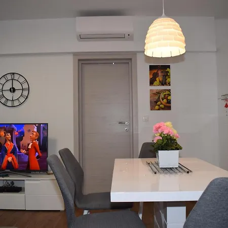 Trixi Apartment *