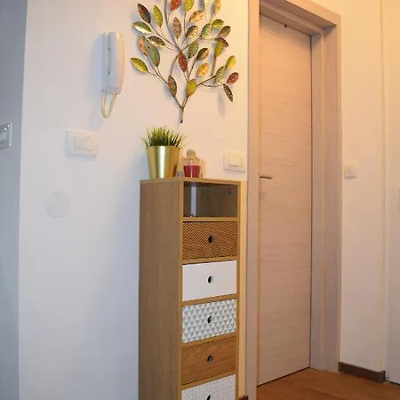 Trixi Apartment *
