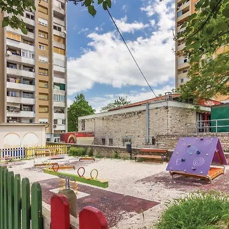 Trixi Apartment *